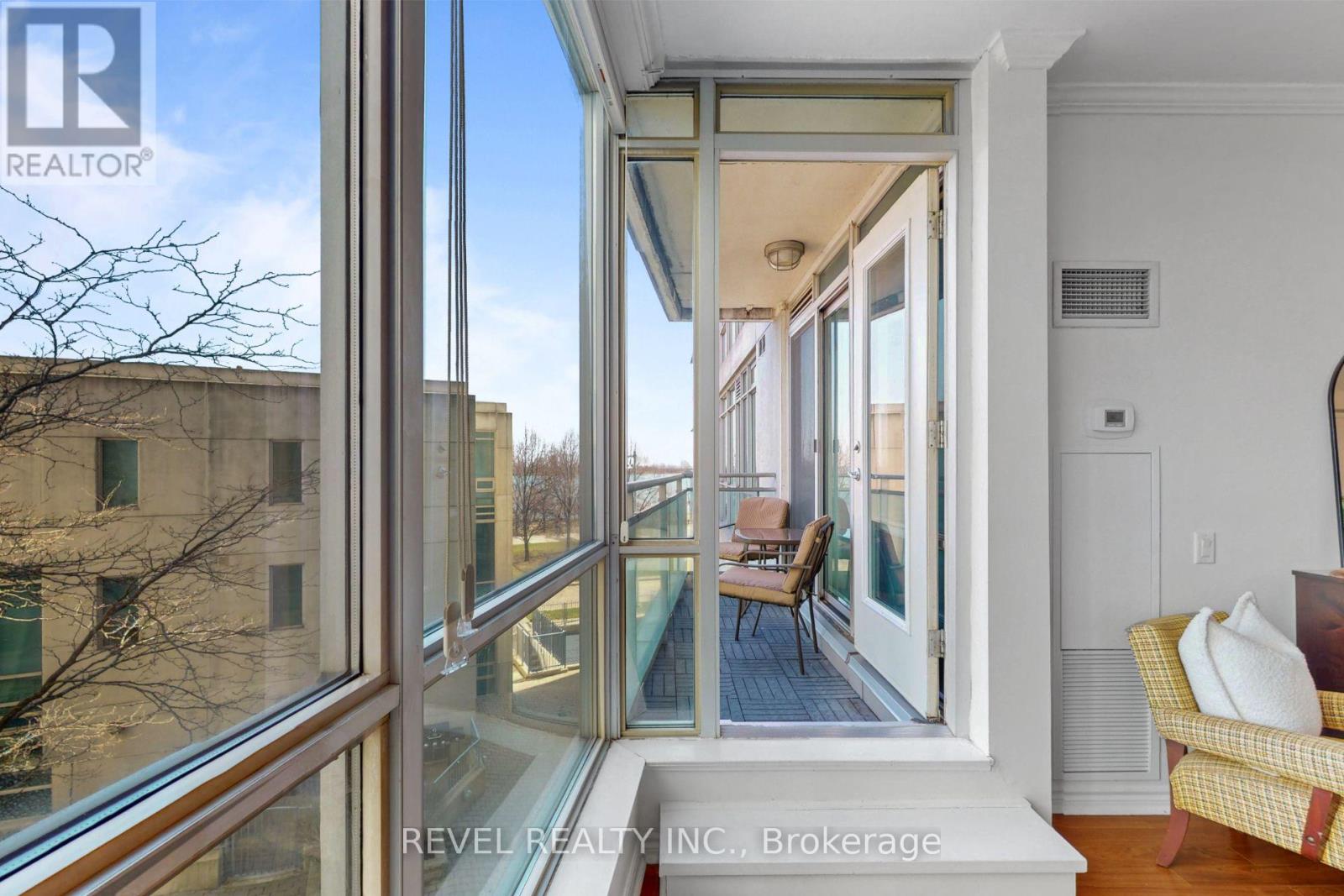 303 - 5 Marine Parade Drive, Toronto (Mimico), Ontario  M8V 4B4 - Photo 11 - W12981936