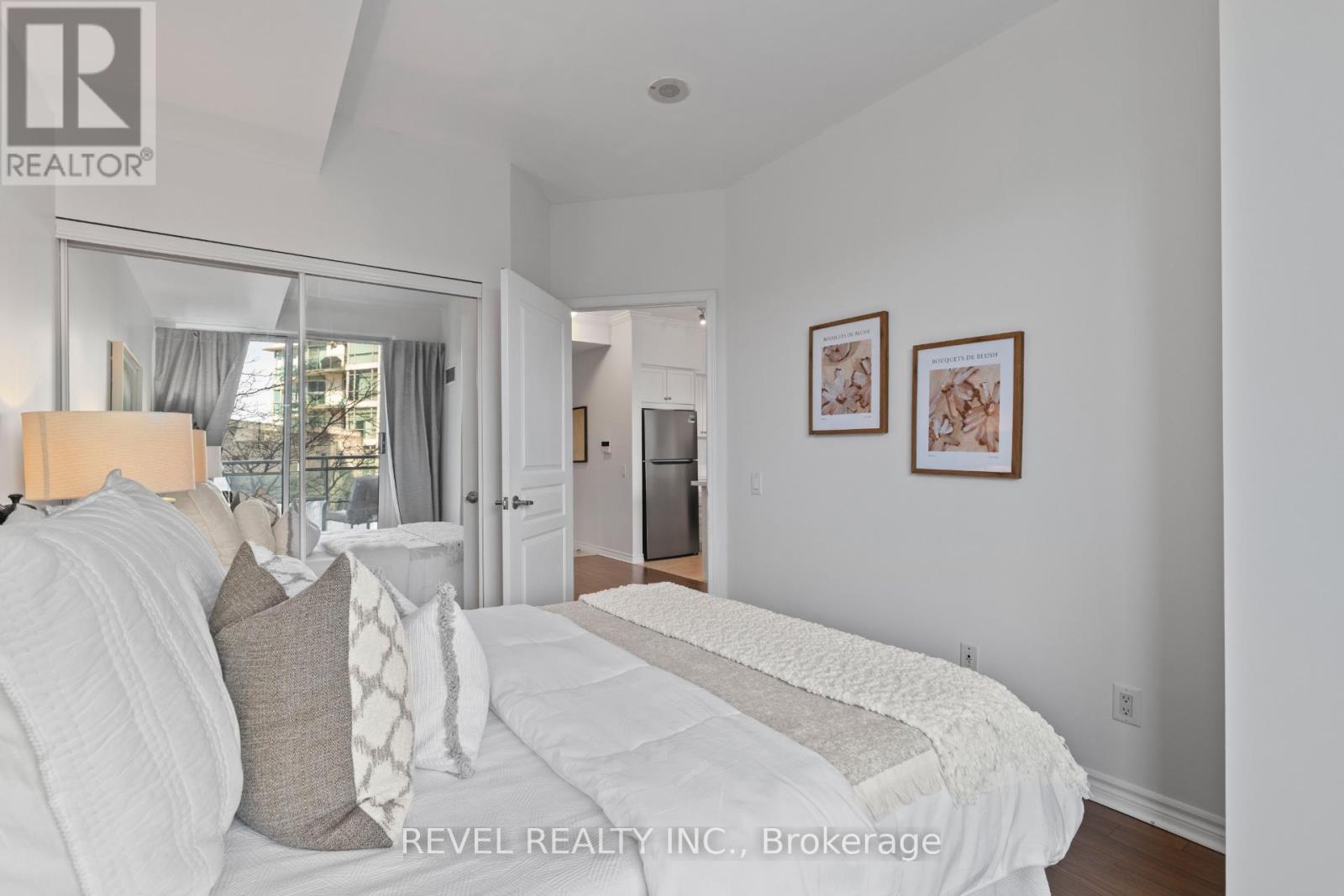 303 - 5 Marine Parade Drive, Toronto (Mimico), Ontario  M8V 4B4 - Photo 17 - W12981936