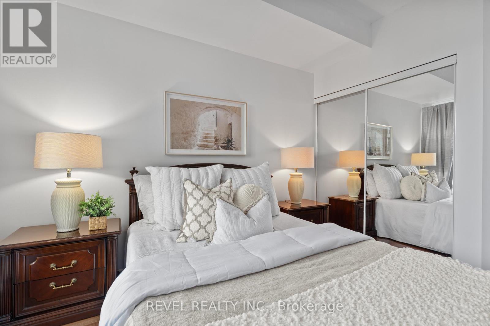 303 - 5 Marine Parade Drive, Toronto (Mimico), Ontario  M8V 4B4 - Photo 18 - W12981936