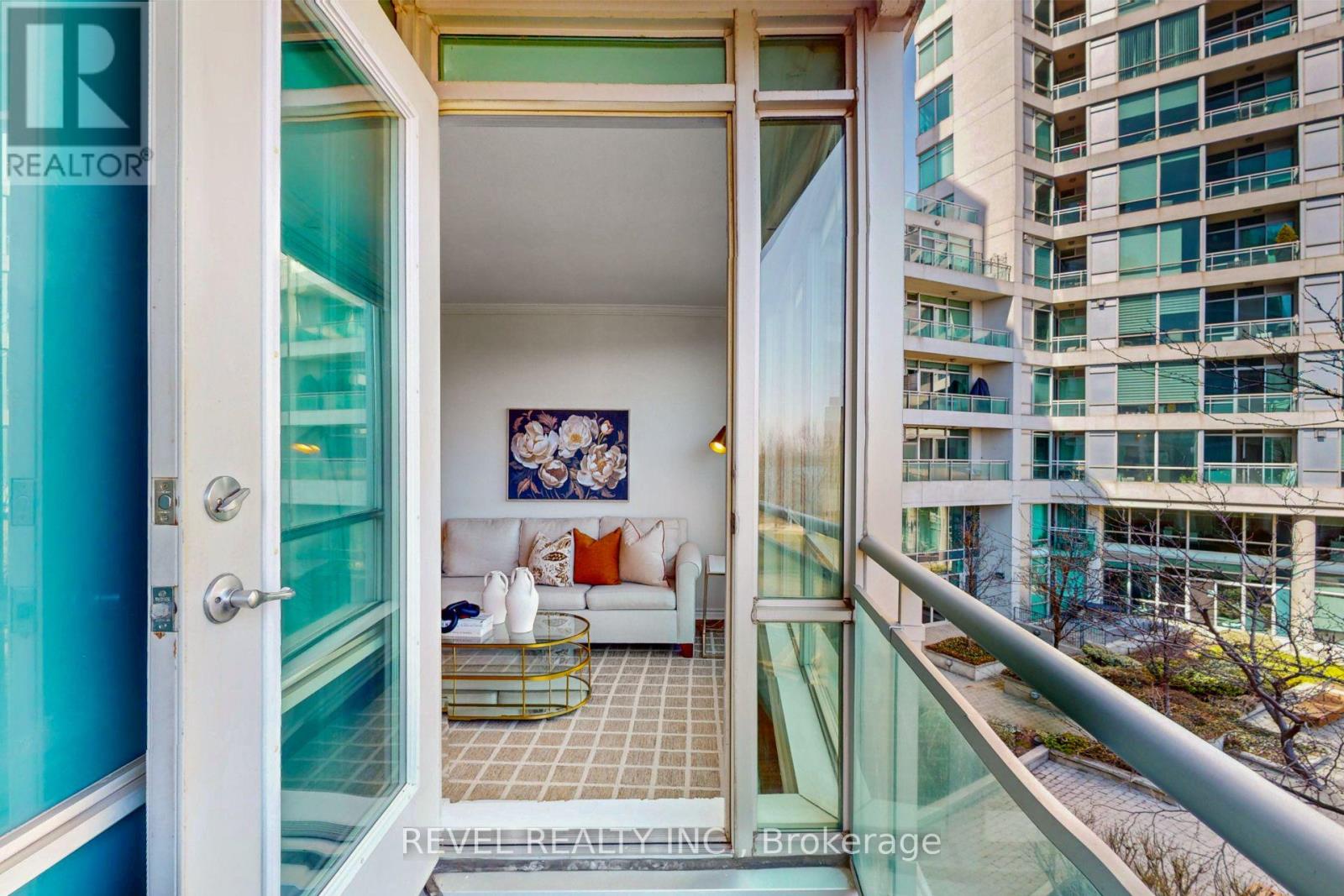 303 - 5 Marine Parade Drive, Toronto (Mimico), Ontario  M8V 4B4 - Photo 21 - W12981936