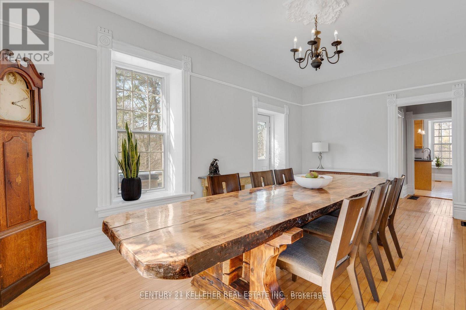 9920 Regional Road 25 Road, Halton Hills, Ontario  L9T 2X7 - Photo 10 - W12981992