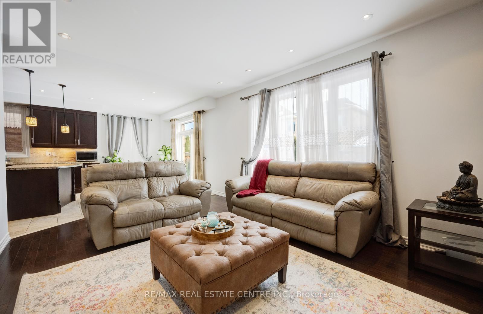 19 Mediterranean Crescent, Brampton (Bram West), Ontario  N9V 3X6 - Photo 13 - W12982008