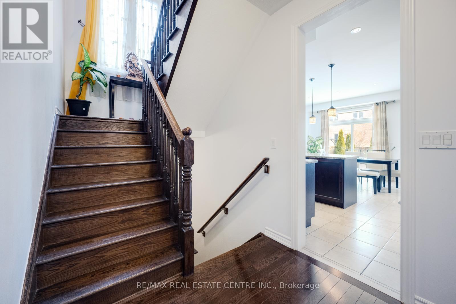 19 Mediterranean Crescent, Brampton (Bram West), Ontario  N9V 3X6 - Photo 24 - W12982008