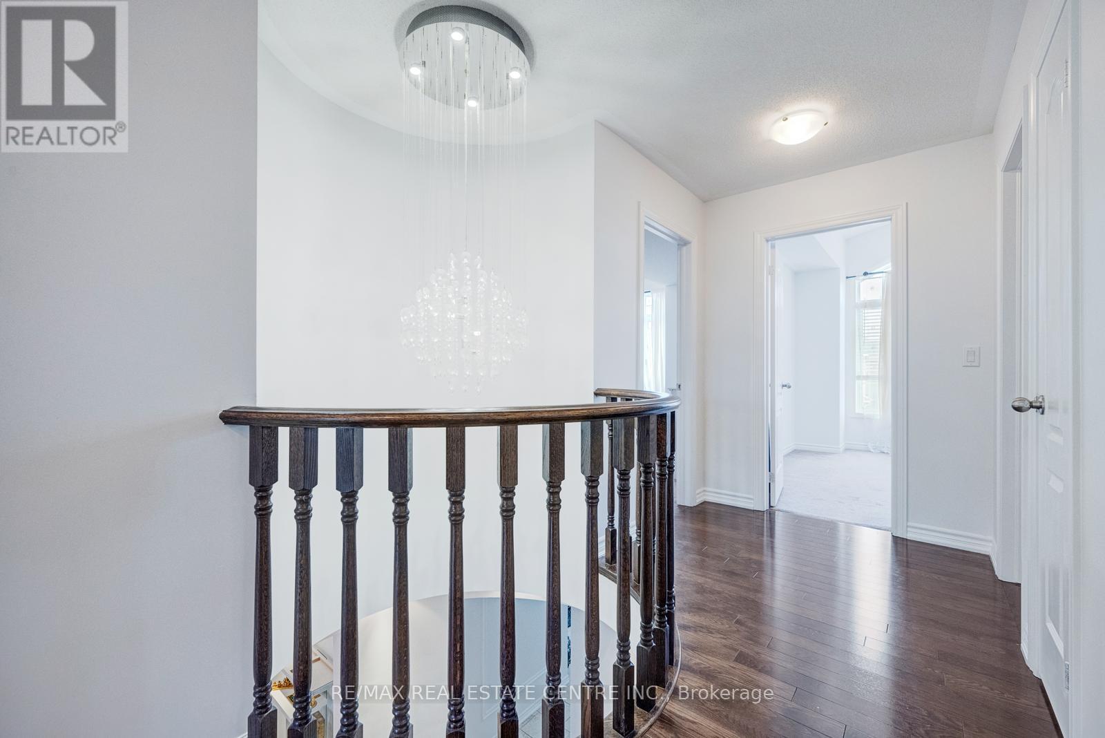 19 Mediterranean Crescent, Brampton (Bram West), Ontario  N9V 3X6 - Photo 28 - W12982008