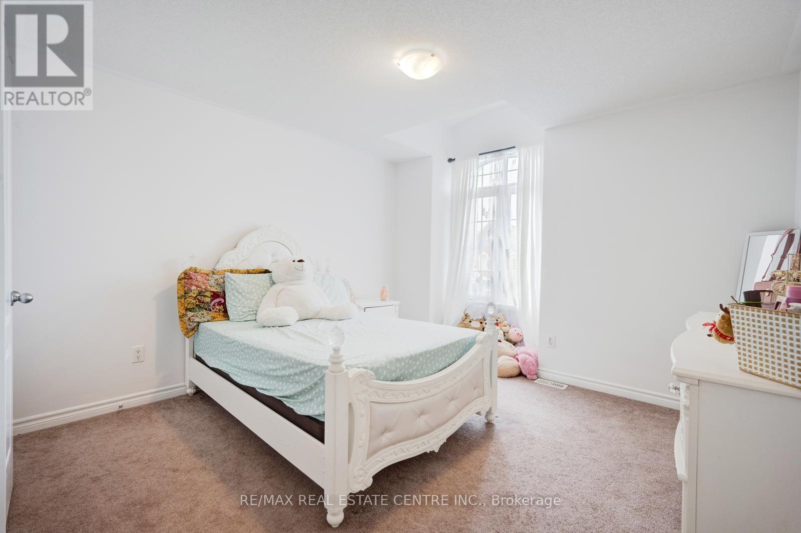 19 Mediterranean Crescent, Brampton (Bram West), Ontario  N9V 3X6 - Photo 36 - W12982008