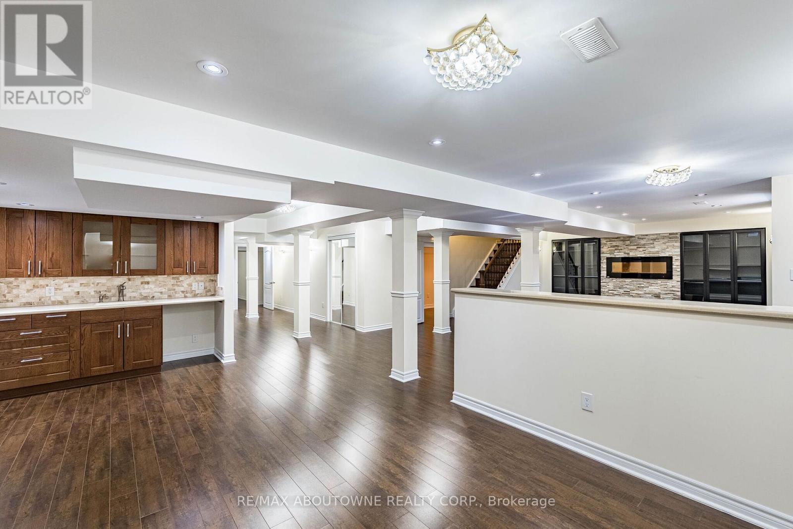 3228 Tacc Drive, Mississauga, Ontario  L6M 0H3 - Photo 38 - W12982016