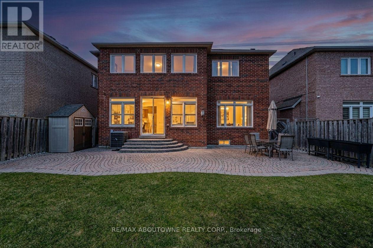 3228 Tacc Drive, Mississauga, Ontario  L6M 0H3 - Photo 45 - W12982016