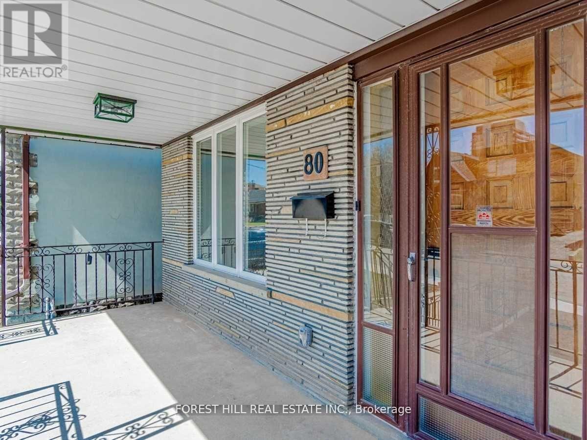 A - 80 Belgravia Avenue, Toronto, Ontario  M6E 2M5 - Photo 28 - W12982018