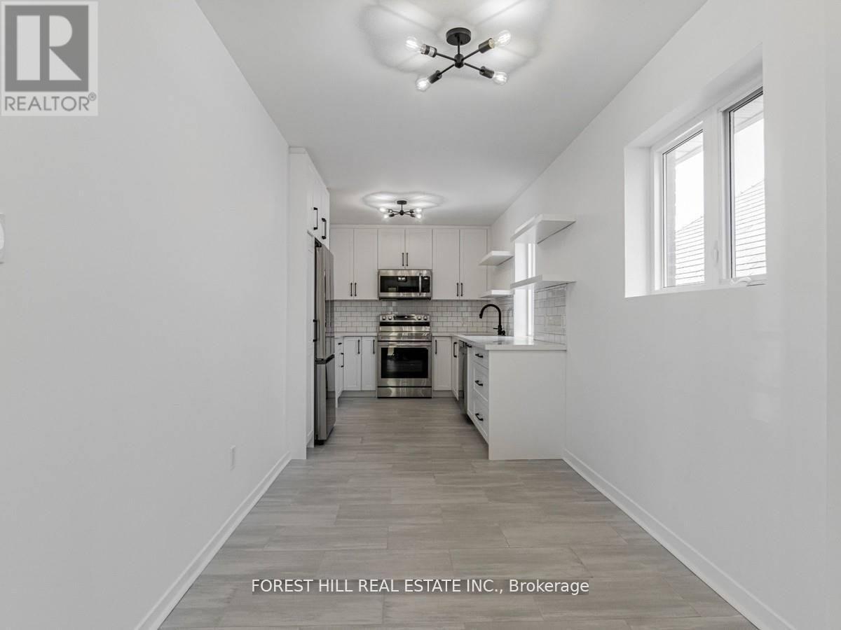 A - 80 Belgravia Avenue, Toronto (Briar Hill-Belgravia), Ontario  M6E 2M5 - Photo 8 - W12982018