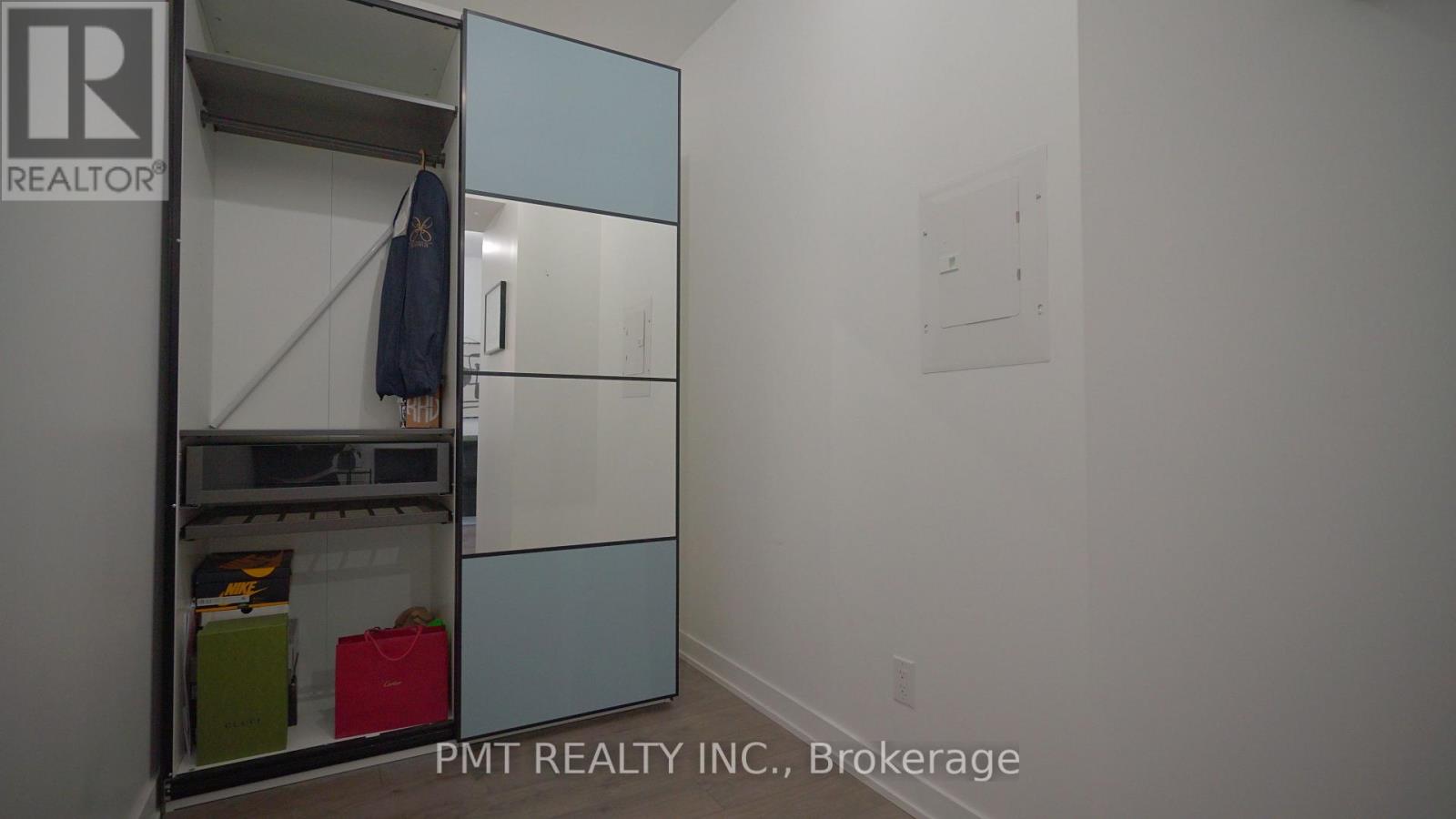 310 - 180 Veterans Drive, Brampton, Ontario  L7A 5G7 - Photo 5 - W12982028