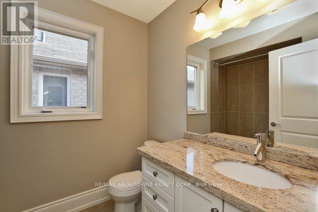 2430 Whistling Springs Crescent, Oakville, Ontario L6M 0C4 - Photo 23 - W12982034