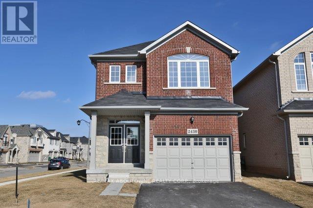 2430 Whistling Springs Crescent, Oakville, Ontario L6M 0C4 - Photo 24 - W12982034