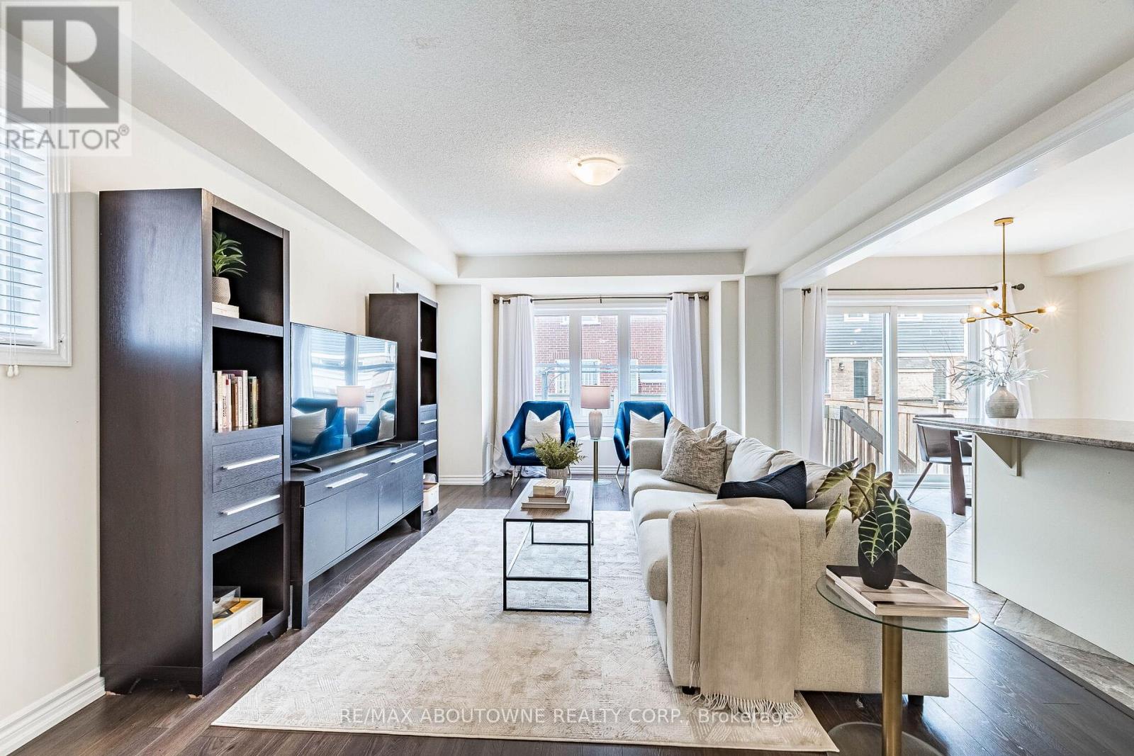 1239 Mulroney Heights, Milton, Ontario  L9E 1G1 - Photo 13 - W12982040