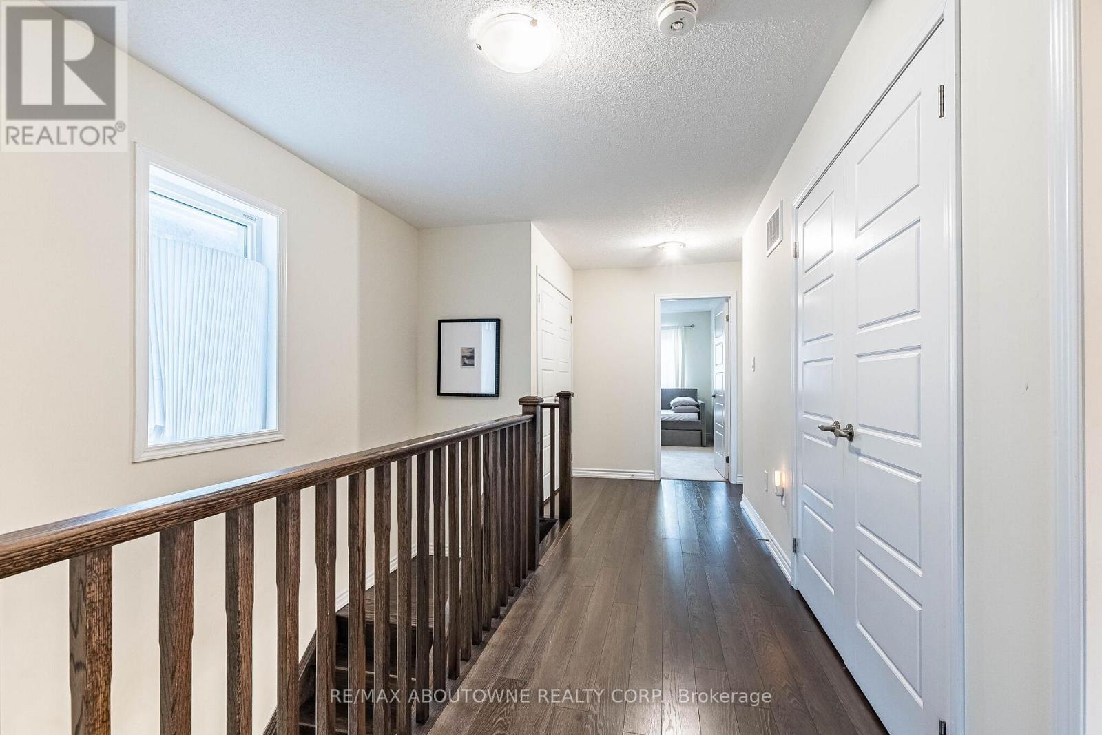 1239 Mulroney Heights, Milton, Ontario  L9E 1G1 - Photo 31 - W12982040