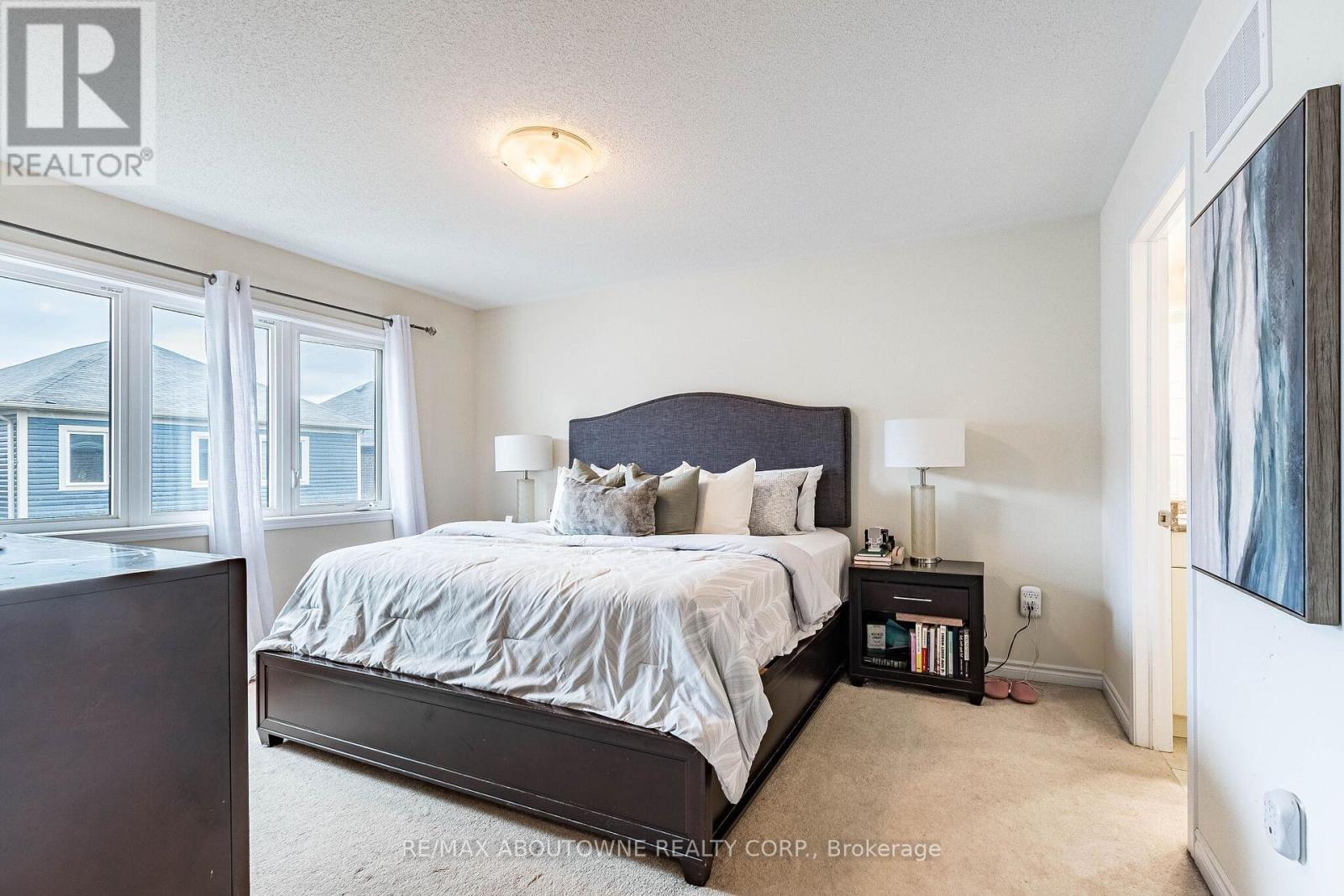 1239 Mulroney Heights, Milton, Ontario  L9E 1G1 - Photo 32 - W12982040