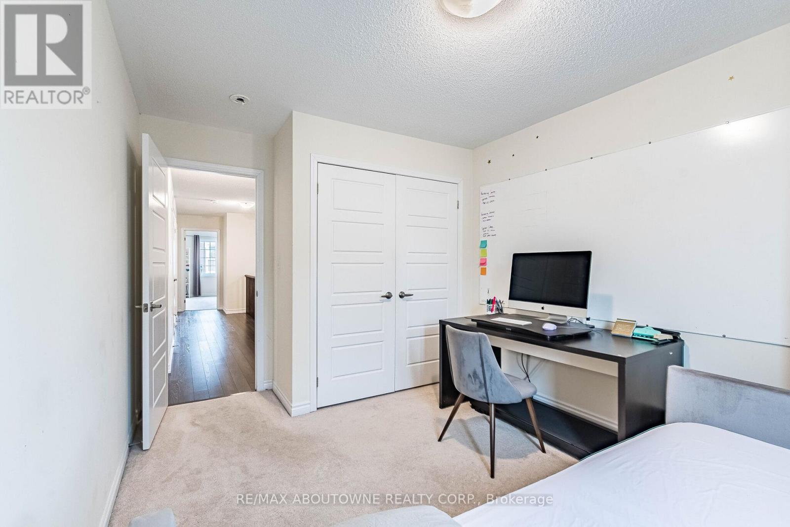 1239 Mulroney Heights, Milton, Ontario  L9E 1G1 - Photo 39 - W12982040