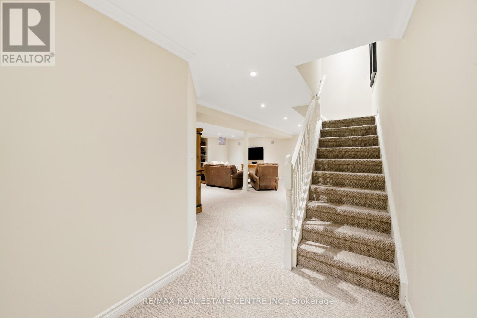 4157 Vermont Crescent, Burlington, Ontario  L7M 4A9 - Photo 39 - W12982042