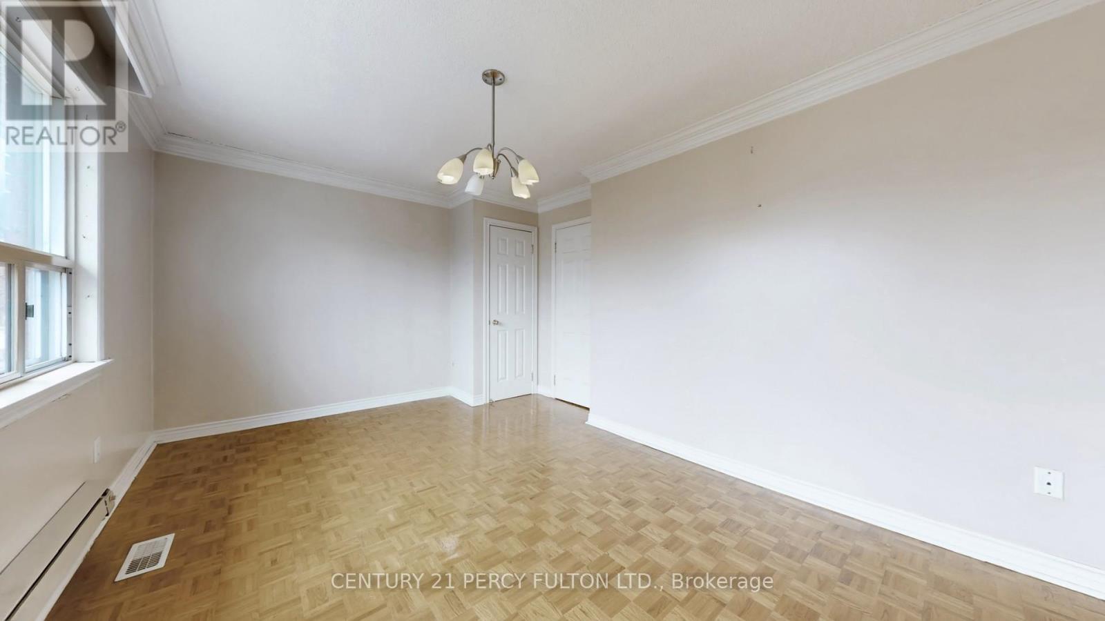 69 Twenty Fourth Street, Toronto, Ontario  M8V 3N7 - Photo 19 - W12982056