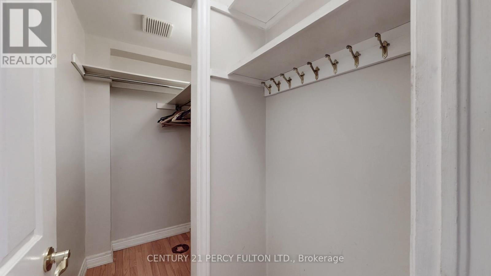 69 Twenty Fourth Street, Toronto, Ontario  M8V 3N7 - Photo 27 - W12982056