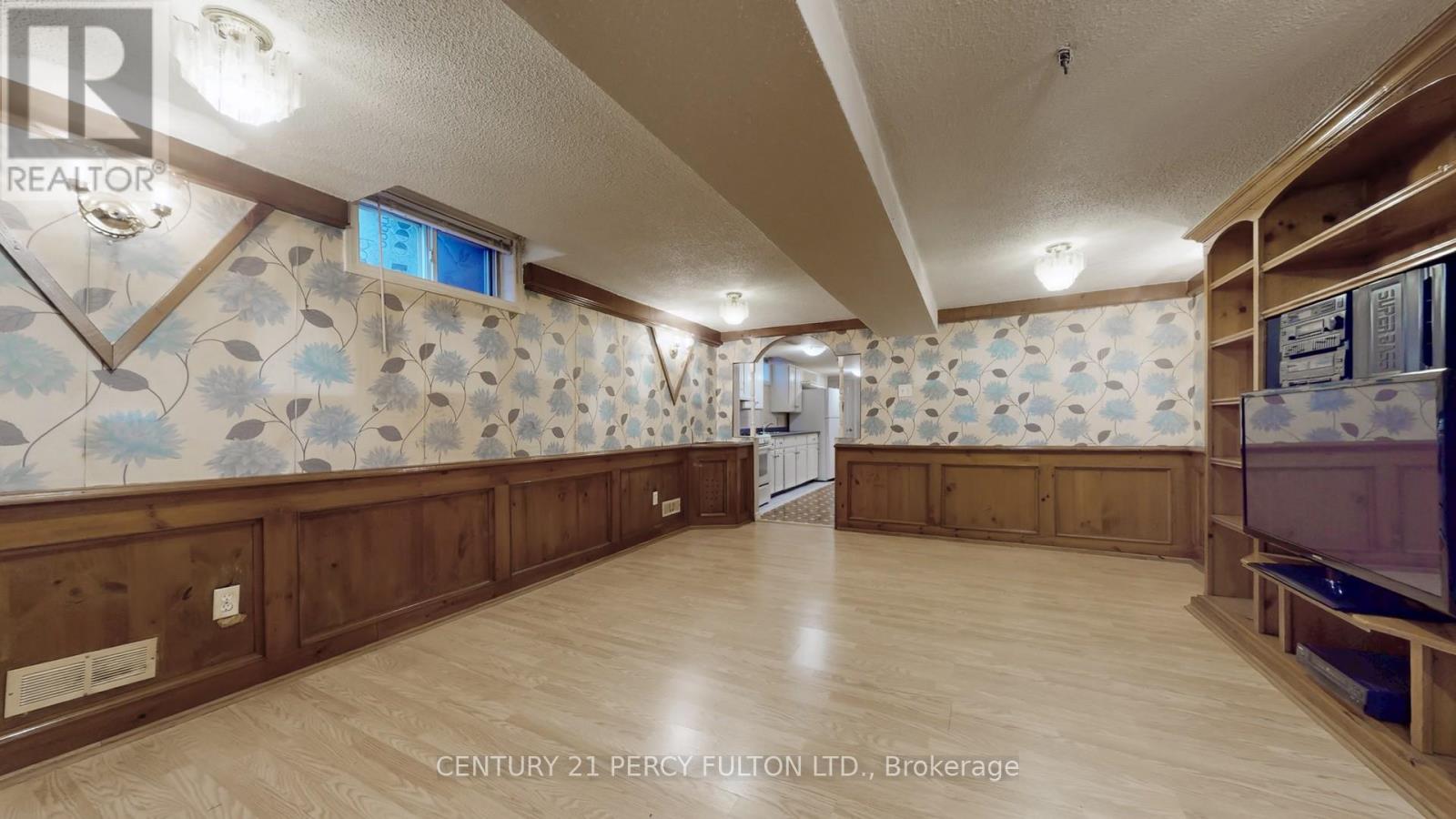 69 Twenty Fourth Street, Toronto, Ontario  M8V 3N7 - Photo 31 - W12982056