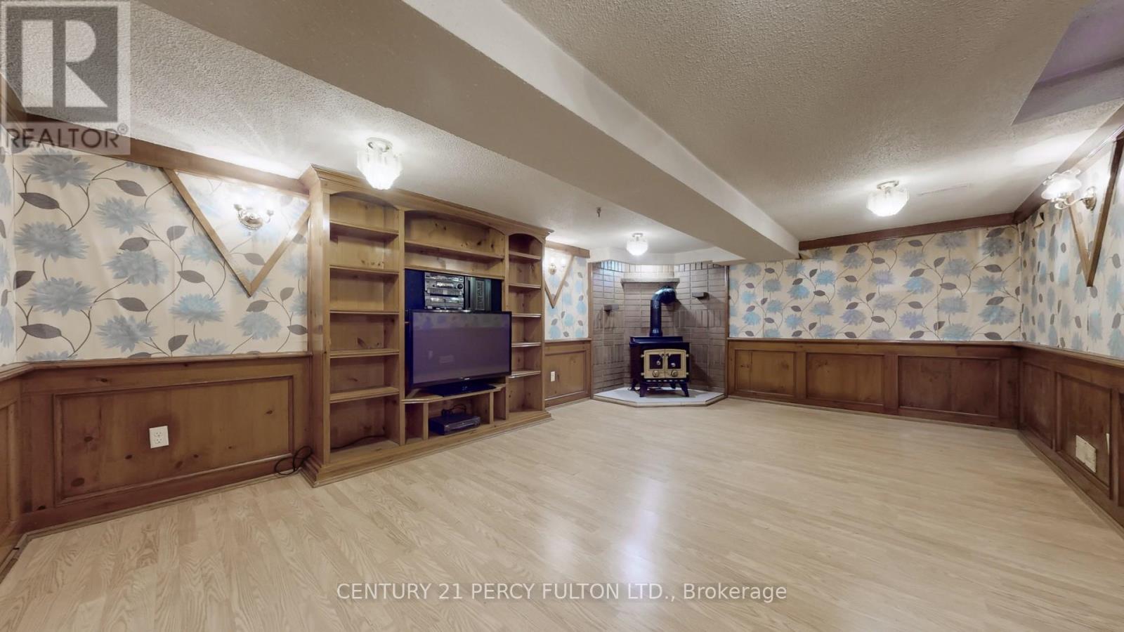 69 Twenty Fourth Street, Toronto, Ontario  M8V 3N7 - Photo 33 - W12982056