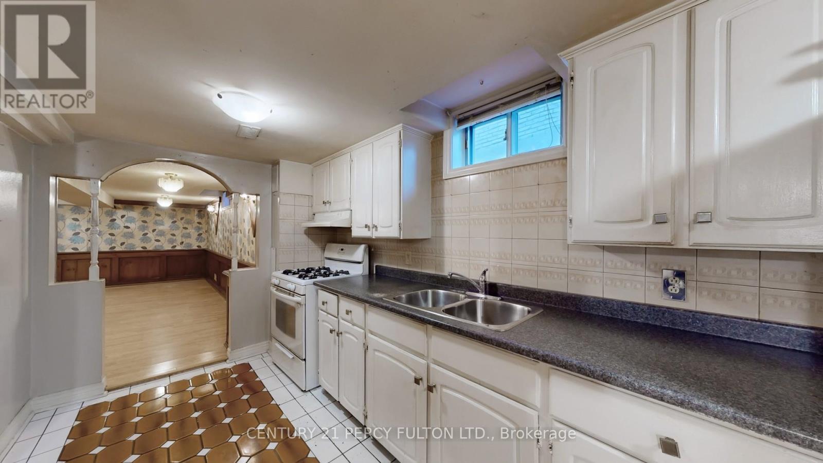 69 Twenty Fourth Street, Toronto, Ontario  M8V 3N7 - Photo 35 - W12982056