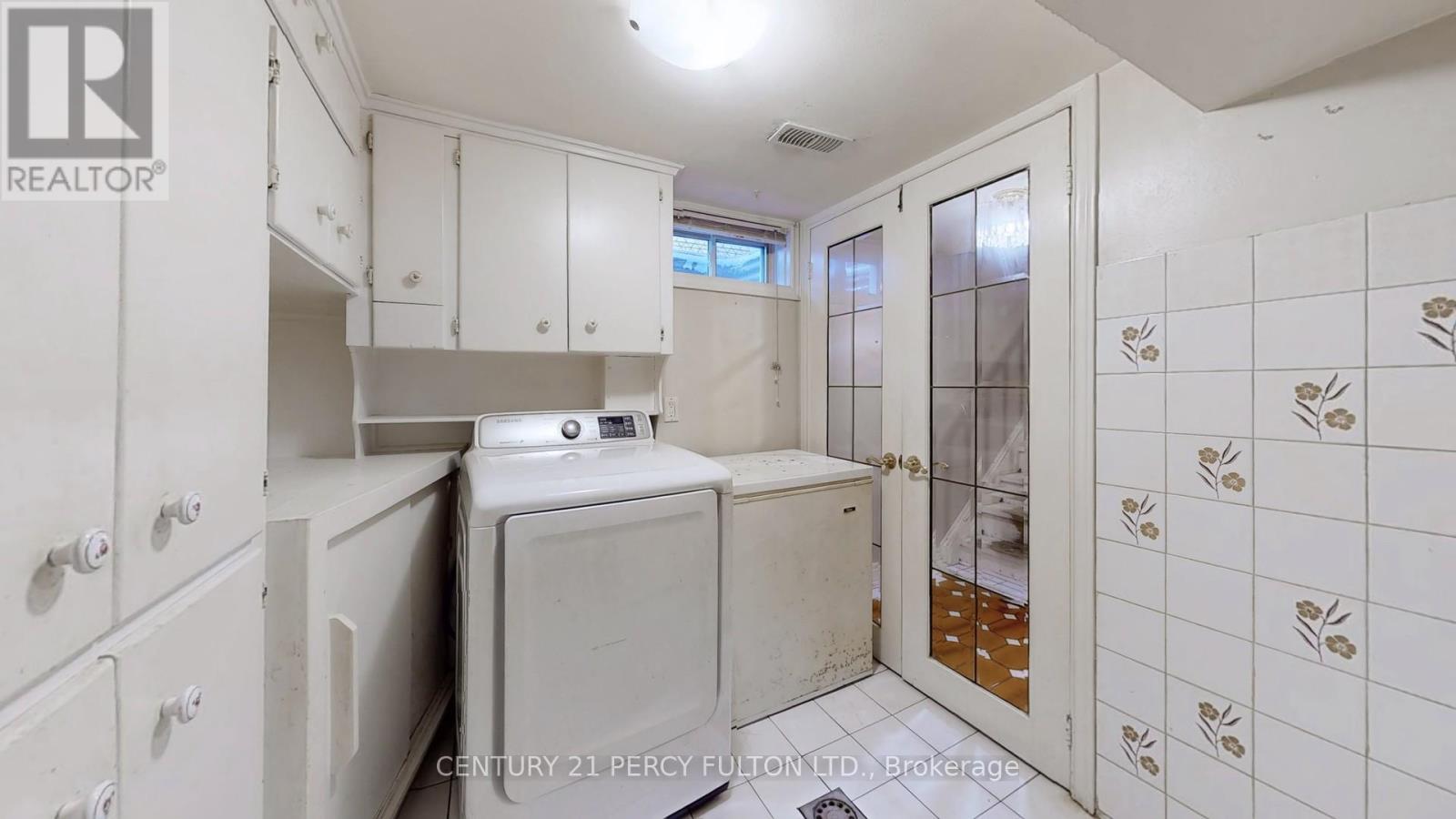 69 Twenty Fourth Street, Toronto, Ontario  M8V 3N7 - Photo 37 - W12982056