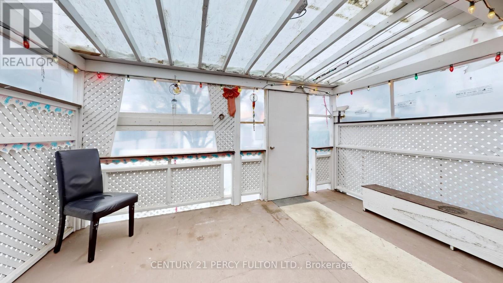 69 Twenty Fourth Street, Toronto, Ontario  M8V 3N7 - Photo 40 - W12982056