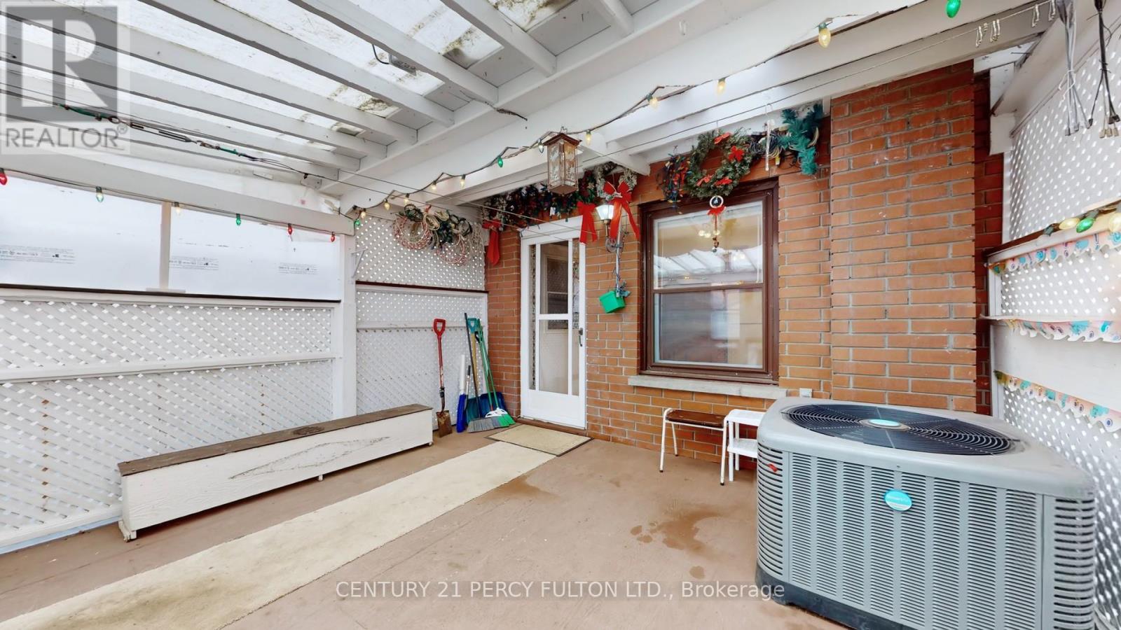 69 Twenty Fourth Street, Toronto, Ontario  M8V 3N7 - Photo 41 - W12982056