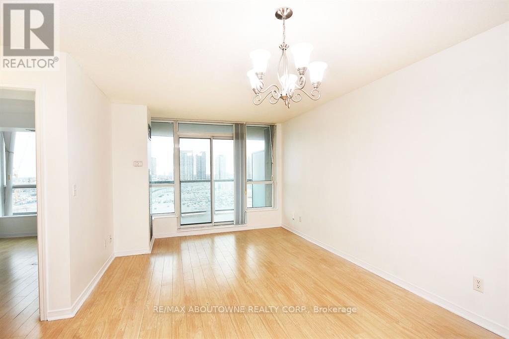 1102 - 2585 Erin Centre Boulevard, Mississauga, Ontario  L5M 6Z7 - Photo 10 - W12982062