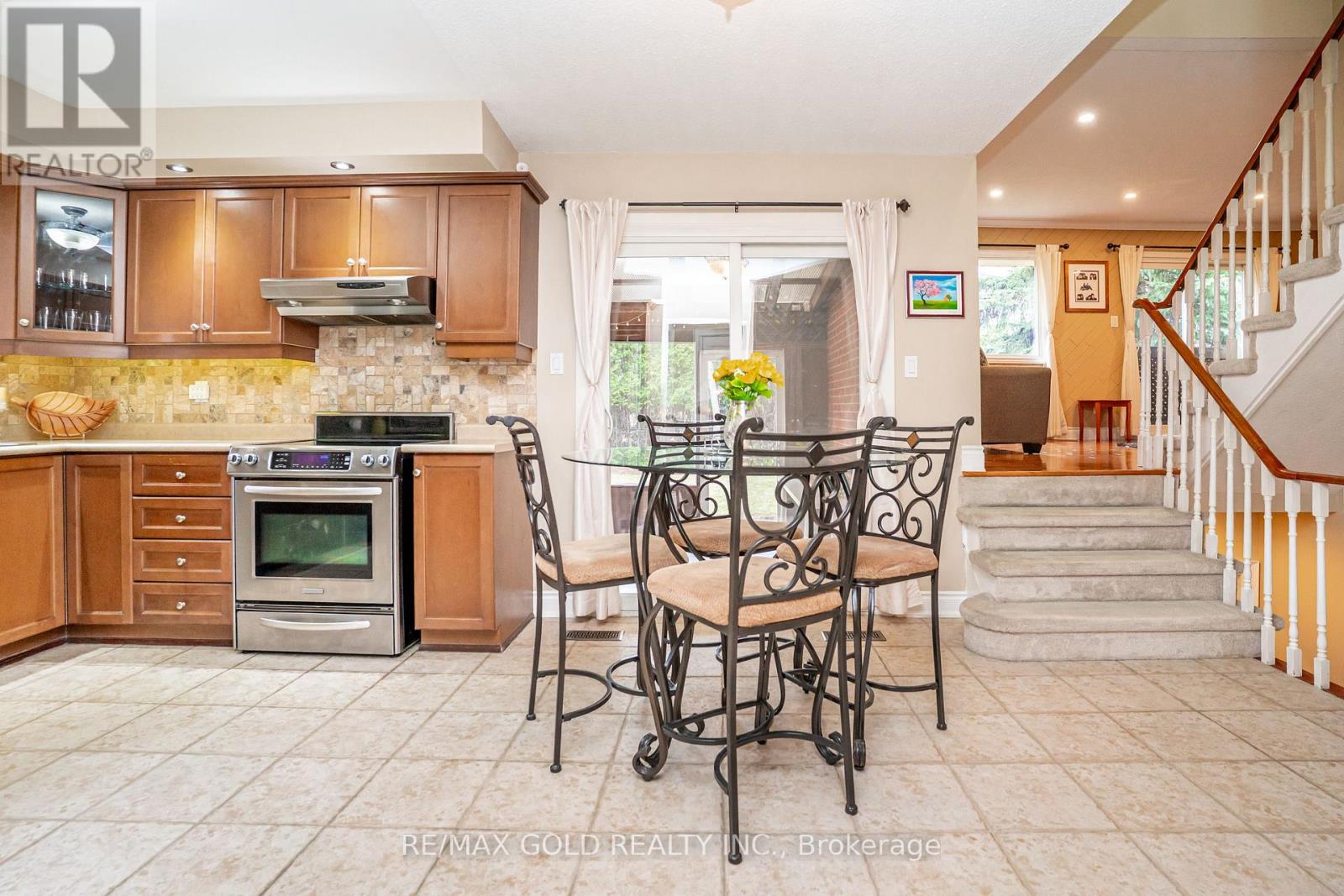 8 Oldham Crescent, Brampton, Ontario  L6Z 1W3 - Photo 14 - W12982078