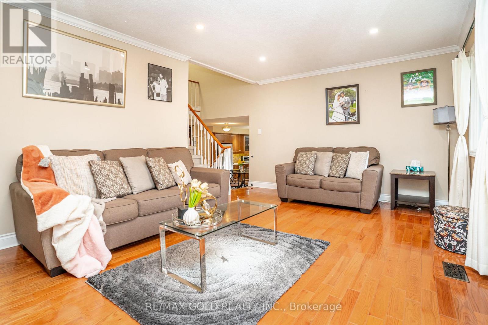 8 Oldham Crescent, Brampton, Ontario  L6Z 1W3 - Photo 17 - W12982078