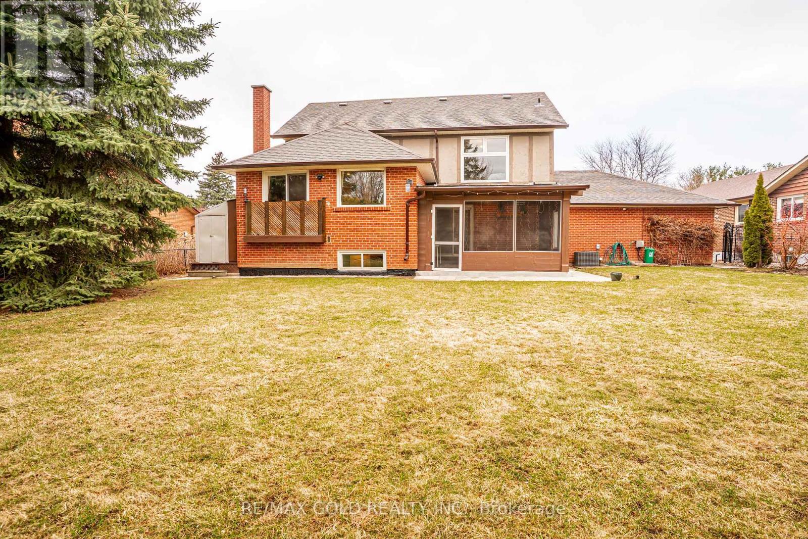 8 Oldham Crescent, Brampton, Ontario  L6Z 1W3 - Photo 43 - W12982078