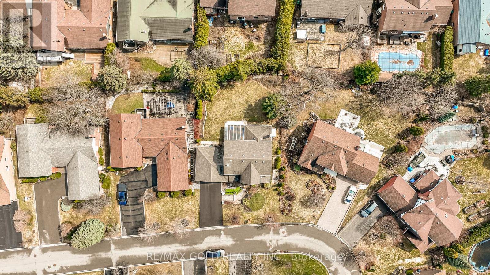 8 Oldham Crescent, Brampton, Ontario  L6Z 1W3 - Photo 45 - W12982078