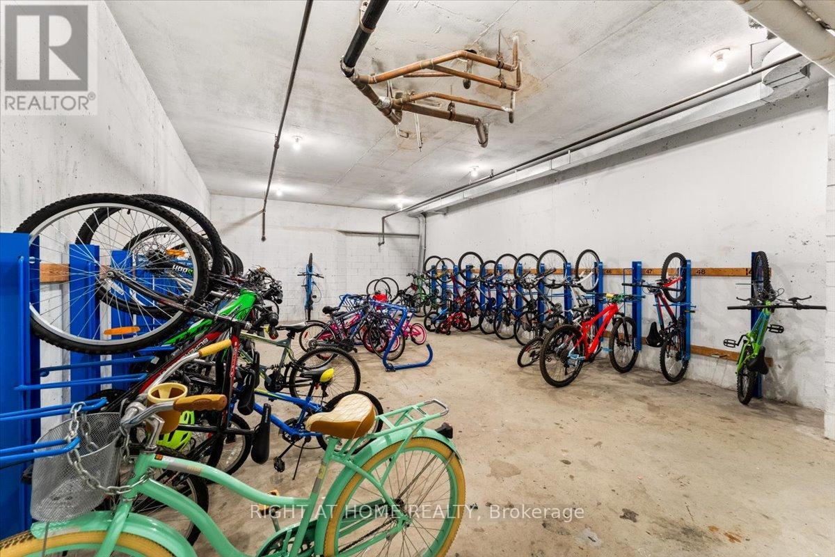 1105 - 4450 Tucana Court, Mississauga, Ontario  L5R 3R4 - Photo 38 - W12982088