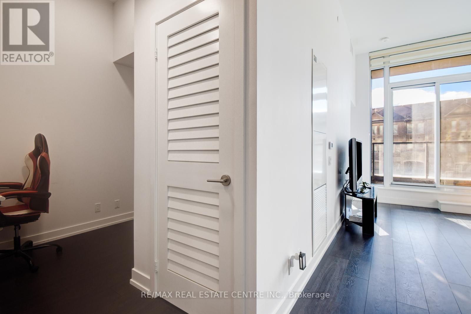 202 - 215 Veterans Drive, Brampton (Northwest Brampton), Ontario  L7A 4S6 - Photo 13 - W12982104