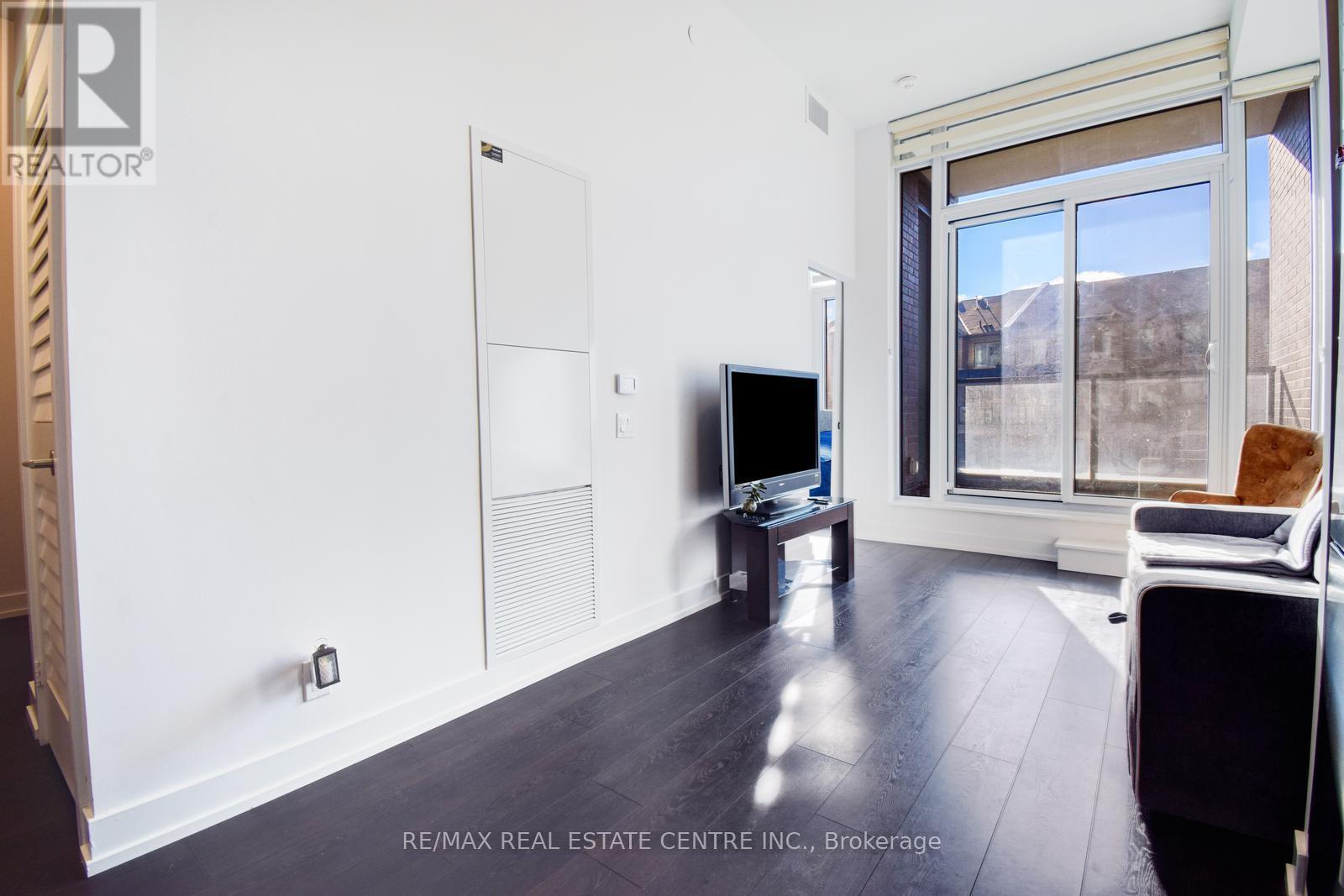 202 - 215 Veterans Drive, Brampton (Northwest Brampton), Ontario  L7A 4S6 - Photo 19 - W12982104