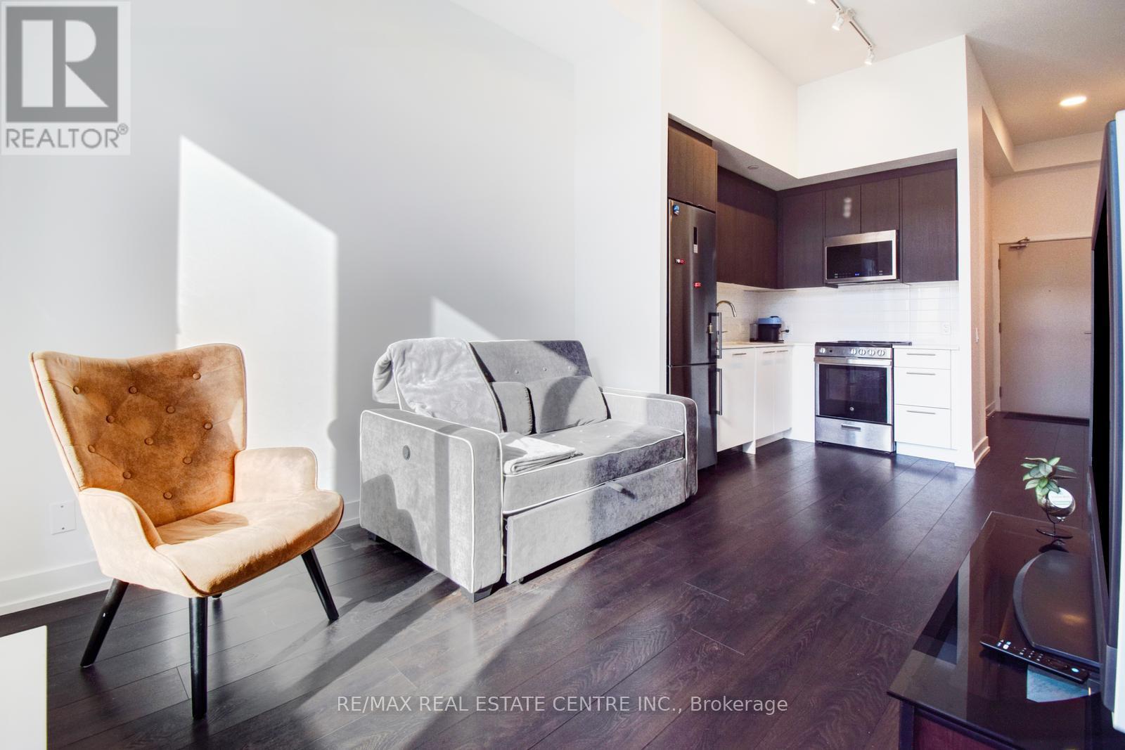 202 - 215 Veterans Drive, Brampton (Northwest Brampton), Ontario  L7A 4S6 - Photo 22 - W12982104