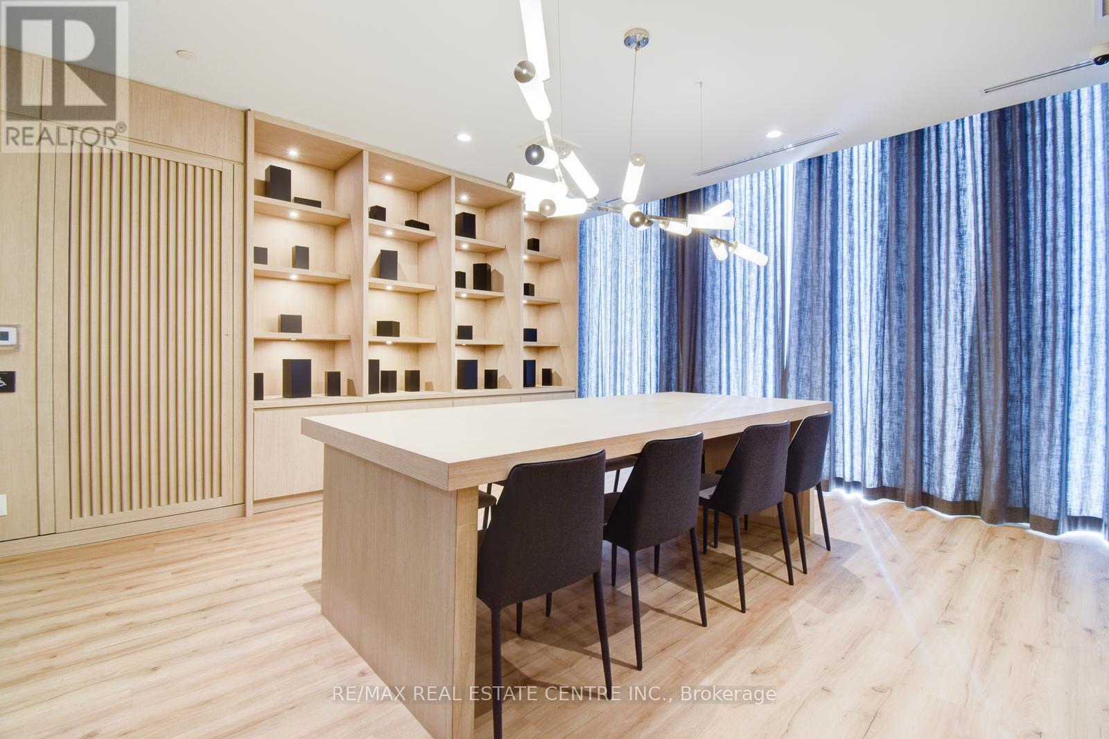 202 - 215 Veterans Drive, Brampton (Northwest Brampton), Ontario  L7A 4S6 - Photo 37 - W12982104