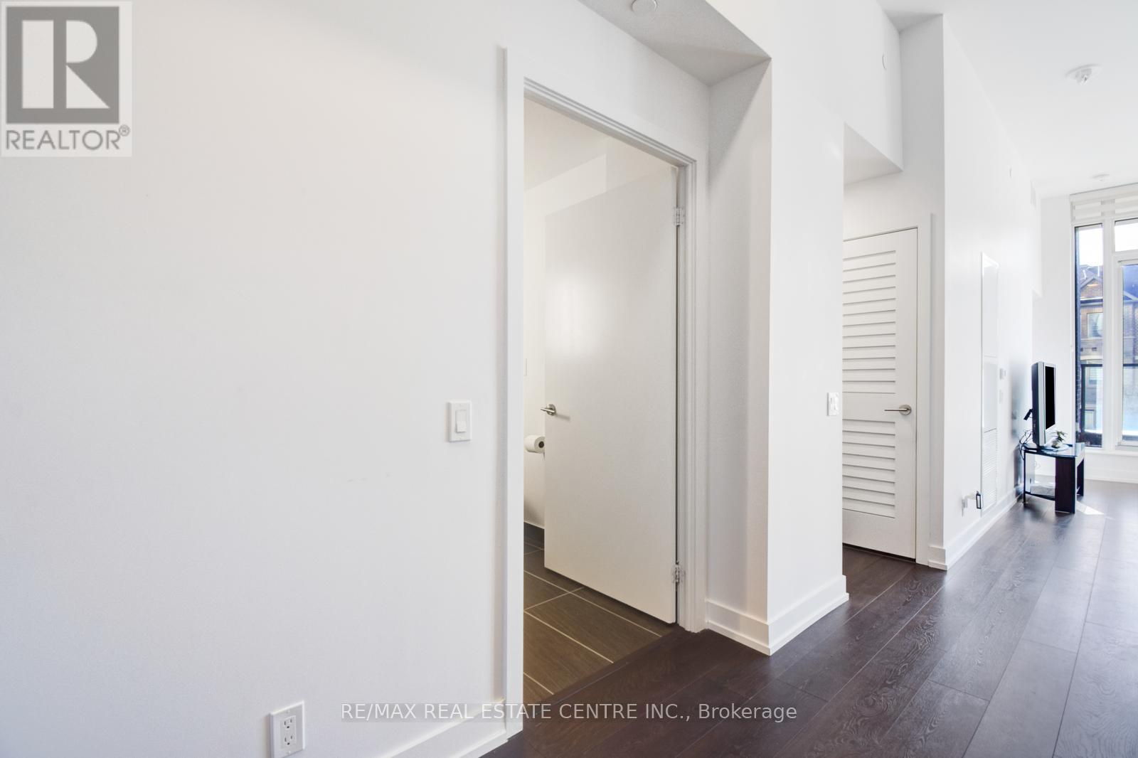 202 - 215 Veterans Drive, Brampton (Northwest Brampton), Ontario  L7A 4S6 - Photo 9 - W12982104