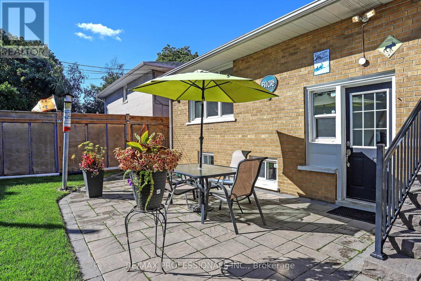 3 Hartsdale Drive E, Toronto, Ontario  M9R 2S1 - Photo 26 - W12982118