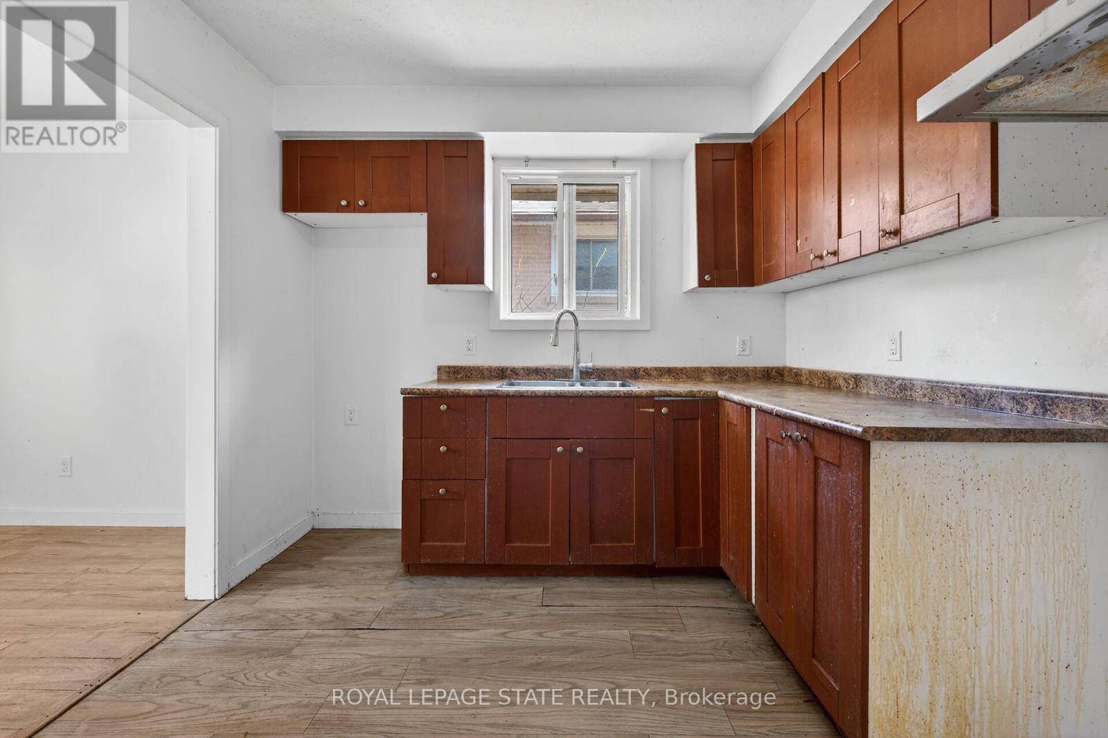 2599 Lundene Road, Mississauga, Ontario  L5J 3Y8 - Photo 8 - W12982120