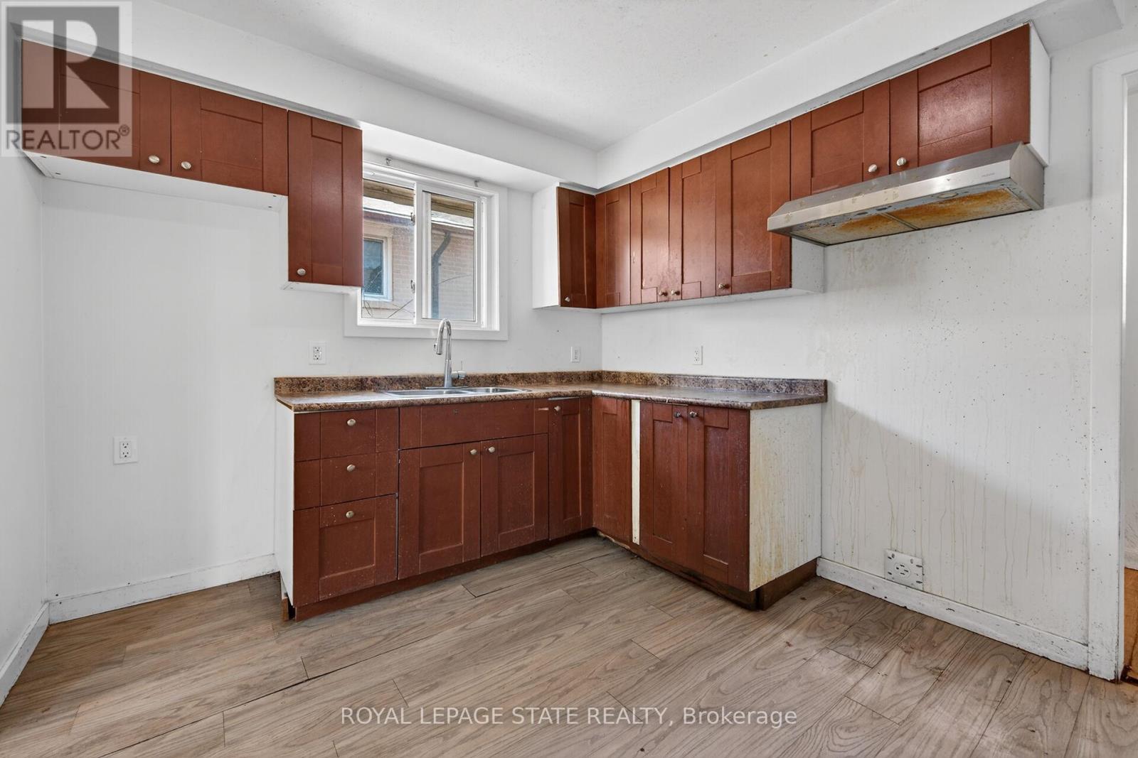 2599 Lundene Road, Mississauga, Ontario  L5J 3Y8 - Photo 9 - W12982120