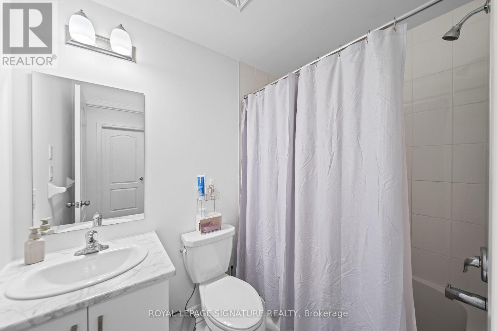 429 Dougall Avenue, Caledon, Ontario  L7C 4L5 - Photo 25 - W12982140