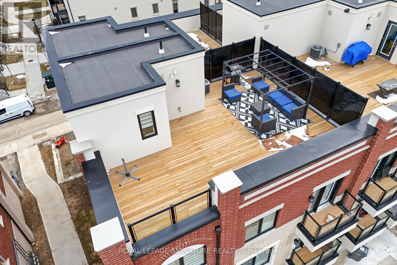 429 Dougall Avenue, Caledon, Ontario  L7C 4L5 - Photo 40 - W12982140