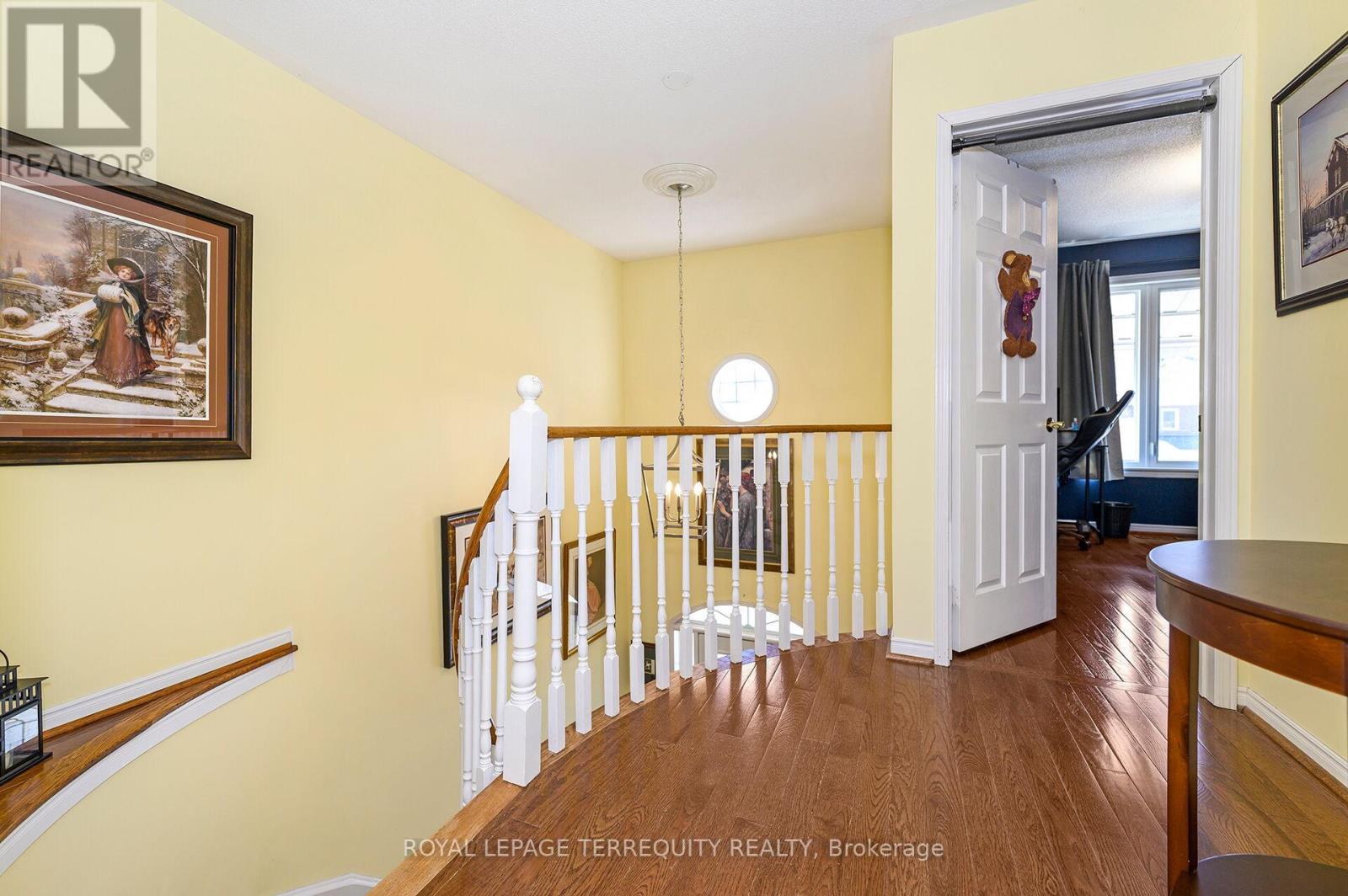 30 Purdy Crescent, Toronto, Ontario  M9N 3X7 - Photo 14 - W12982146