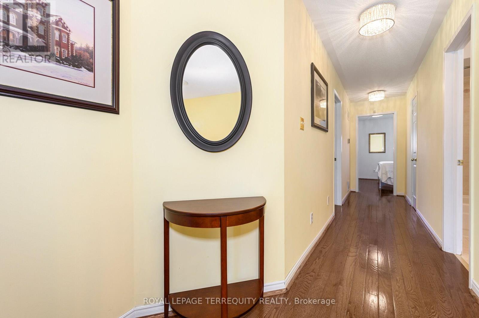 30 Purdy Crescent, Toronto, Ontario  M9N 3X7 - Photo 15 - W12982146