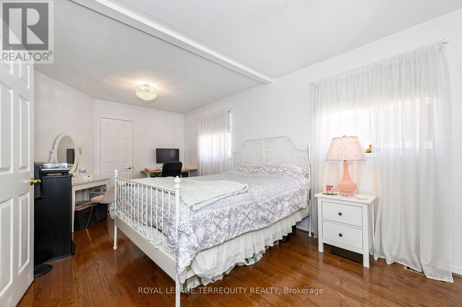 30 Purdy Crescent, Toronto, Ontario  M9N 3X7 - Photo 24 - W12982146