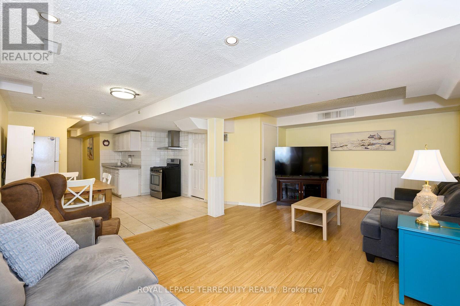 30 Purdy Crescent, Toronto, Ontario  M9N 3X7 - Photo 30 - W12982146