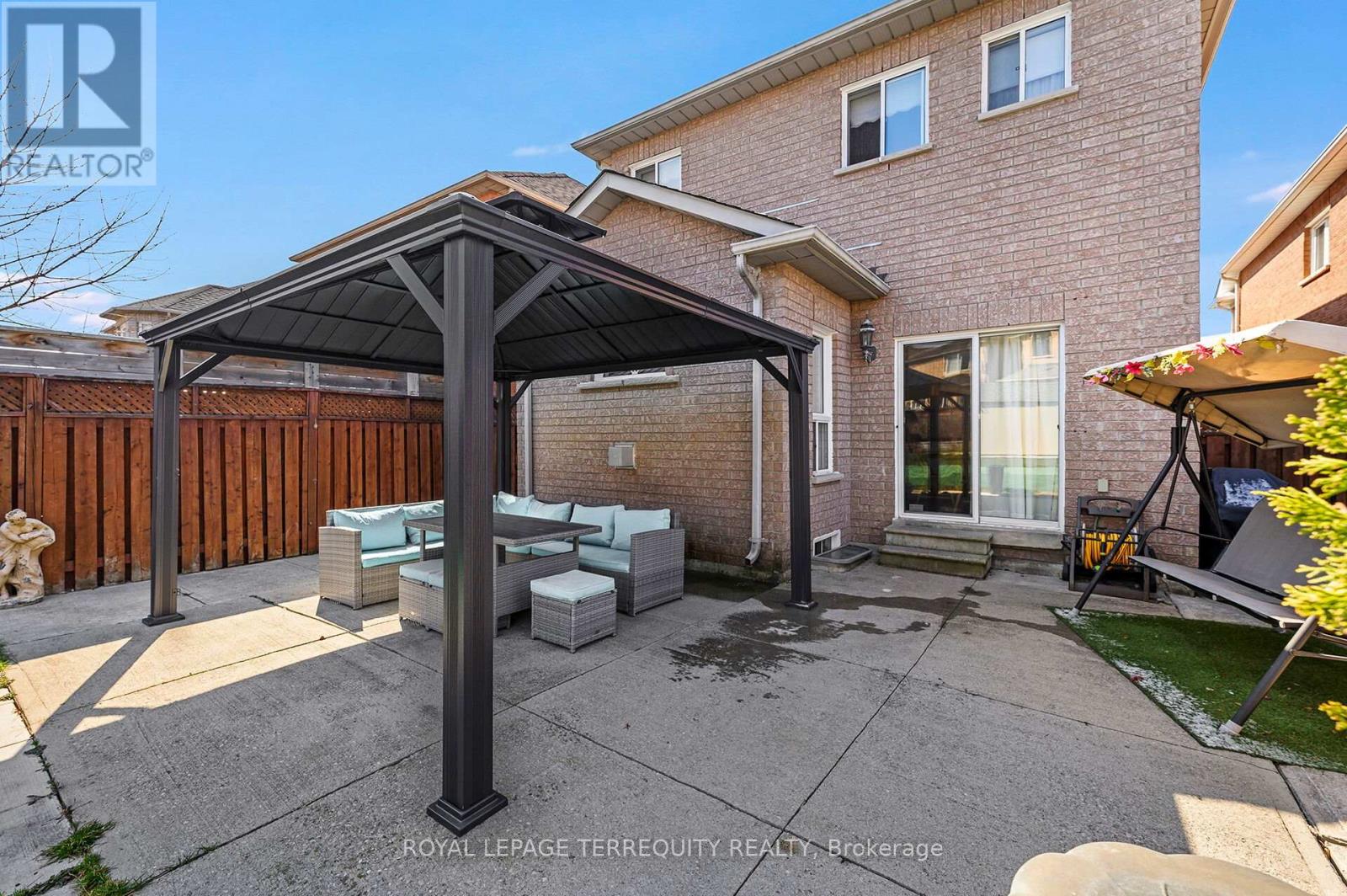 30 Purdy Crescent, Toronto, Ontario  M9N 3X7 - Photo 32 - W12982146